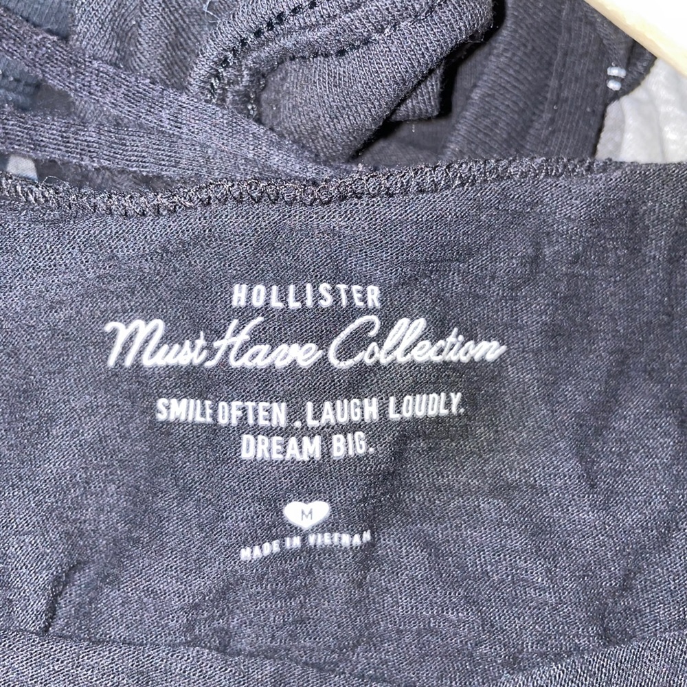 HOLLISTER black long sleeve shirt - Picture 3 of 4